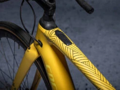 Dyedbro Kit De Protection De Cadre Stay Free Gravel 8 Dyedbro Kit De Protection De Cadre Stay Free Gravel -Abus Promos Boutique Dyedbro Stay Free Gravel Rahmenschutz Kit GB 33317 2