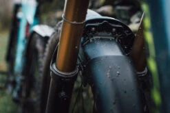 Mudhugger EVO Bolt-On - Garde-boue Pour Fourches Fox -Abus Promos Boutique Mudhugger BoltOnEVO 04